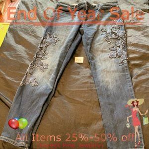 White House  Blk Market - Embroidery skinny Jean